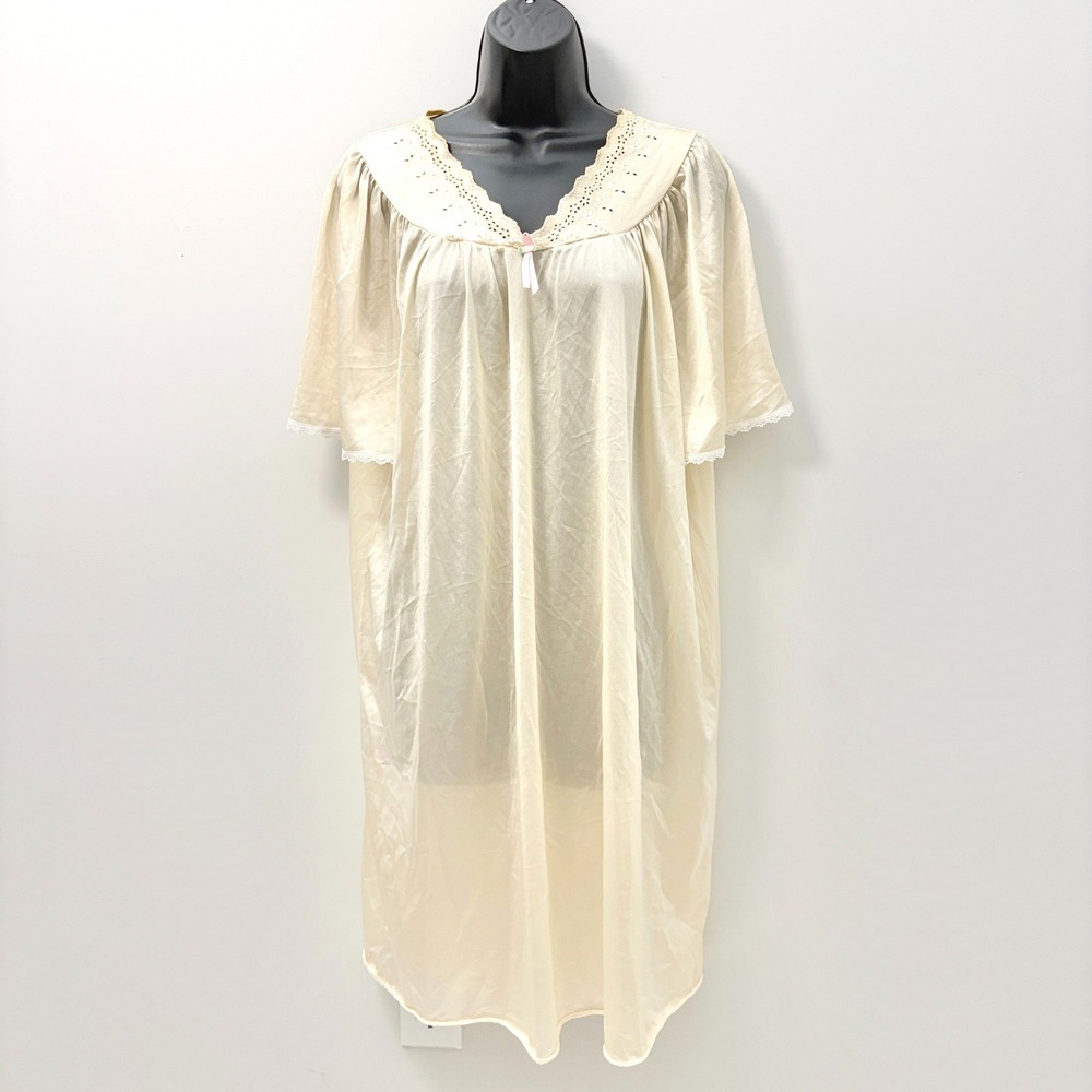 Victorian Romantic VTG Nightgown Eyelet Lace Rose Cream Plus Size LG